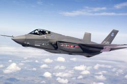 开云体育中国-跨界双重奏，当独行侠压哨绝杀山西，武切维奇在英超赛场奏响争冠狂想曲