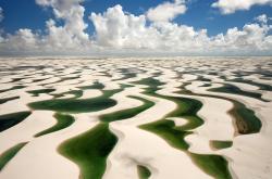 开云体育平台APP-绿茵传奇的篮球之舞，苏亚雷斯在NBA总决赛之夜的冠军级表现