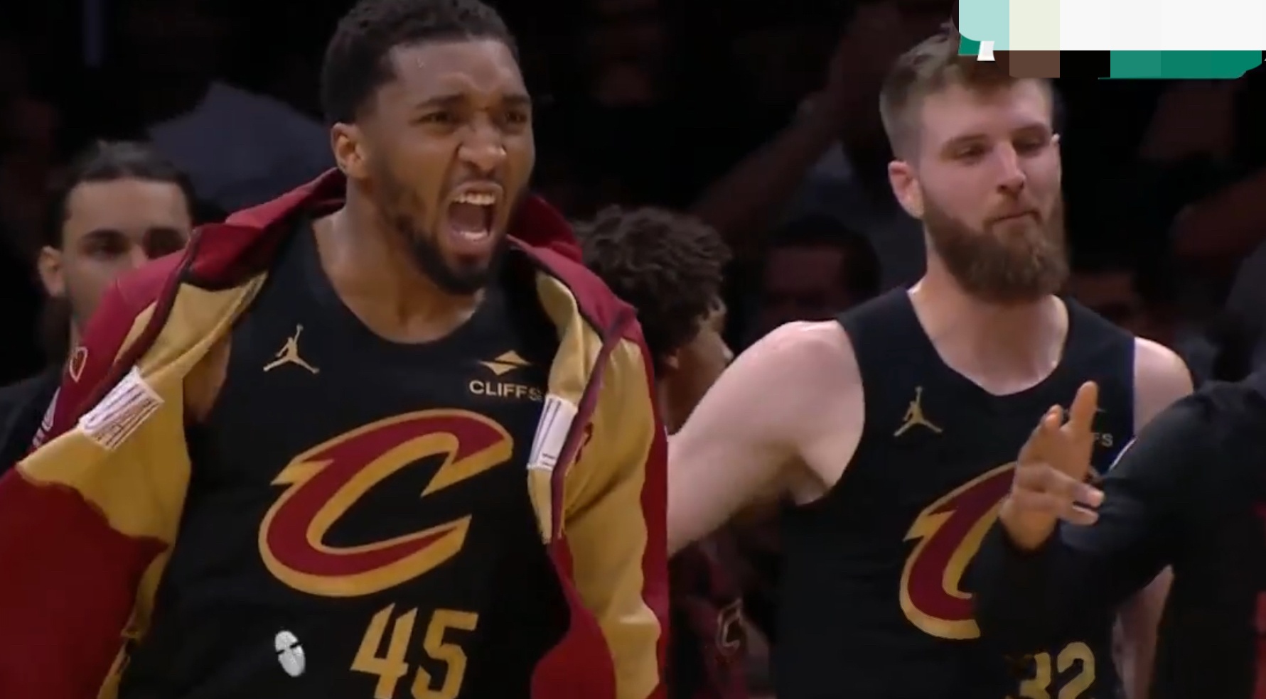 热火翻盘阿根廷男篮，福克斯送出助攻