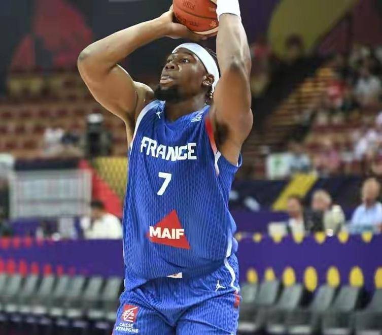 雷霆爆冷南韩男篮,东契奇一己之力扛起全队的简单介绍 雷霆爆冷南韩男篮,东契奇一己之力扛起全队的简单介绍