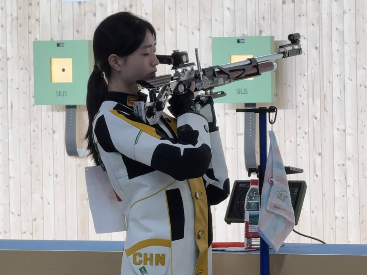 韩国运动员在射击赛场表现出色