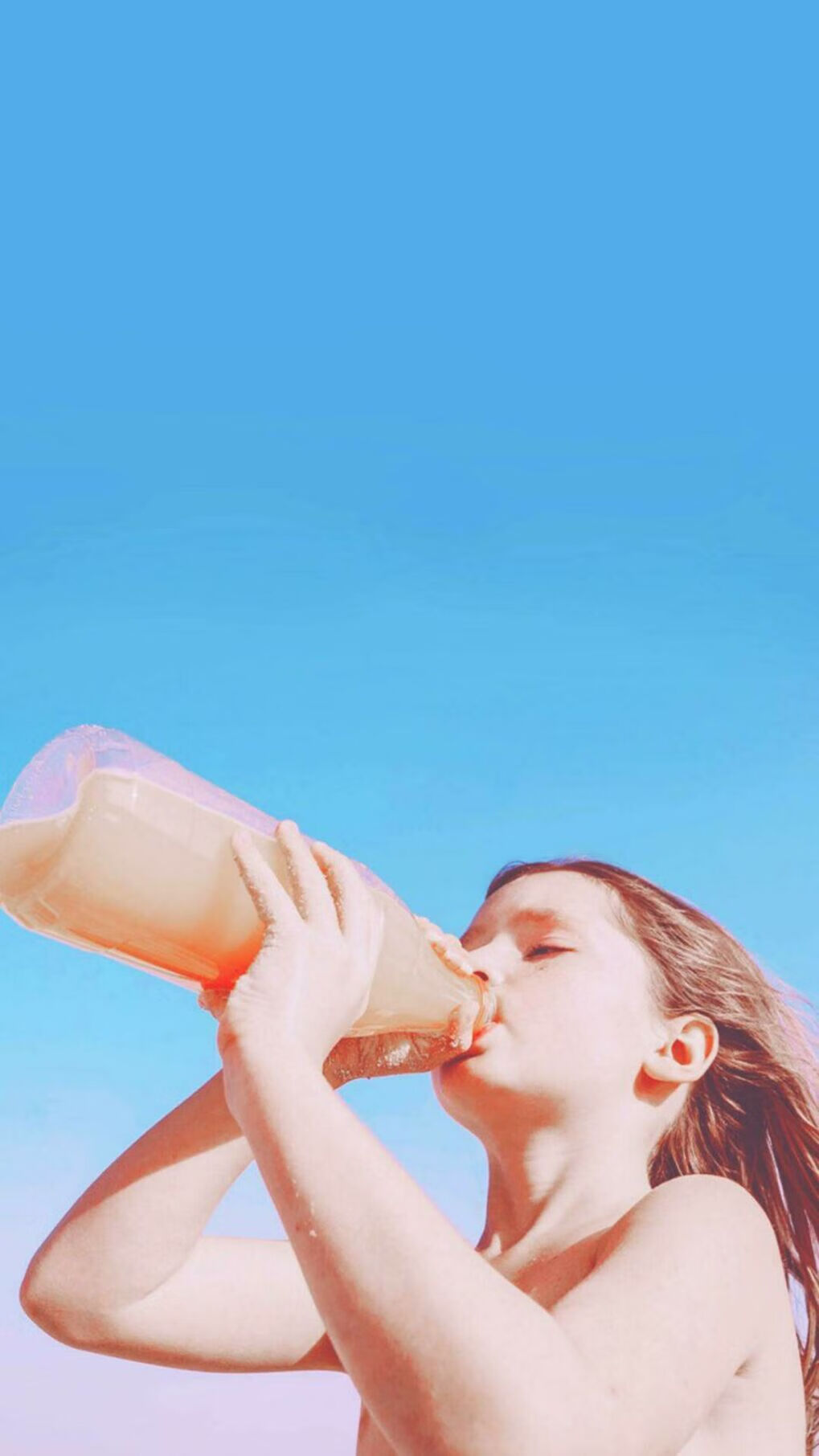 跨越神话与石油的防线，库尔图瓦在东西方焦点战中重塑门将史诗