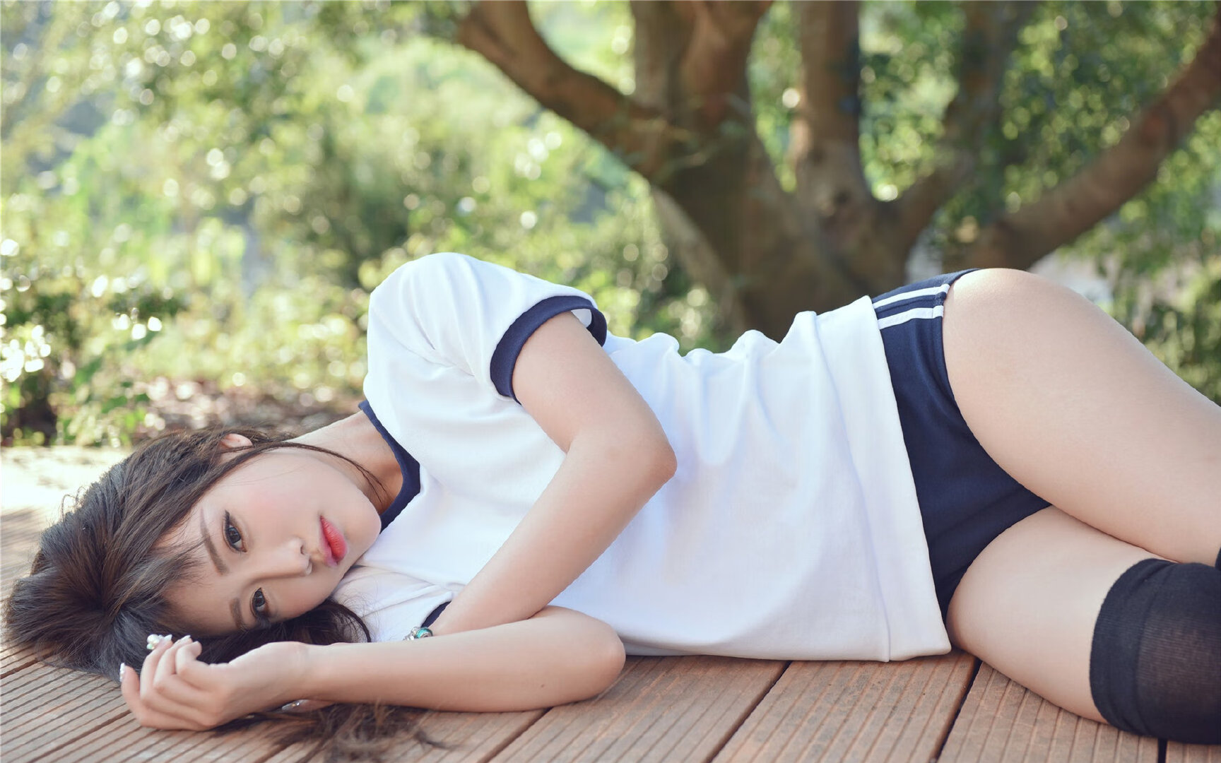 铁血军团撕裂凤凰城!尼克斯攻防一体强势拿下季后赛焦点战