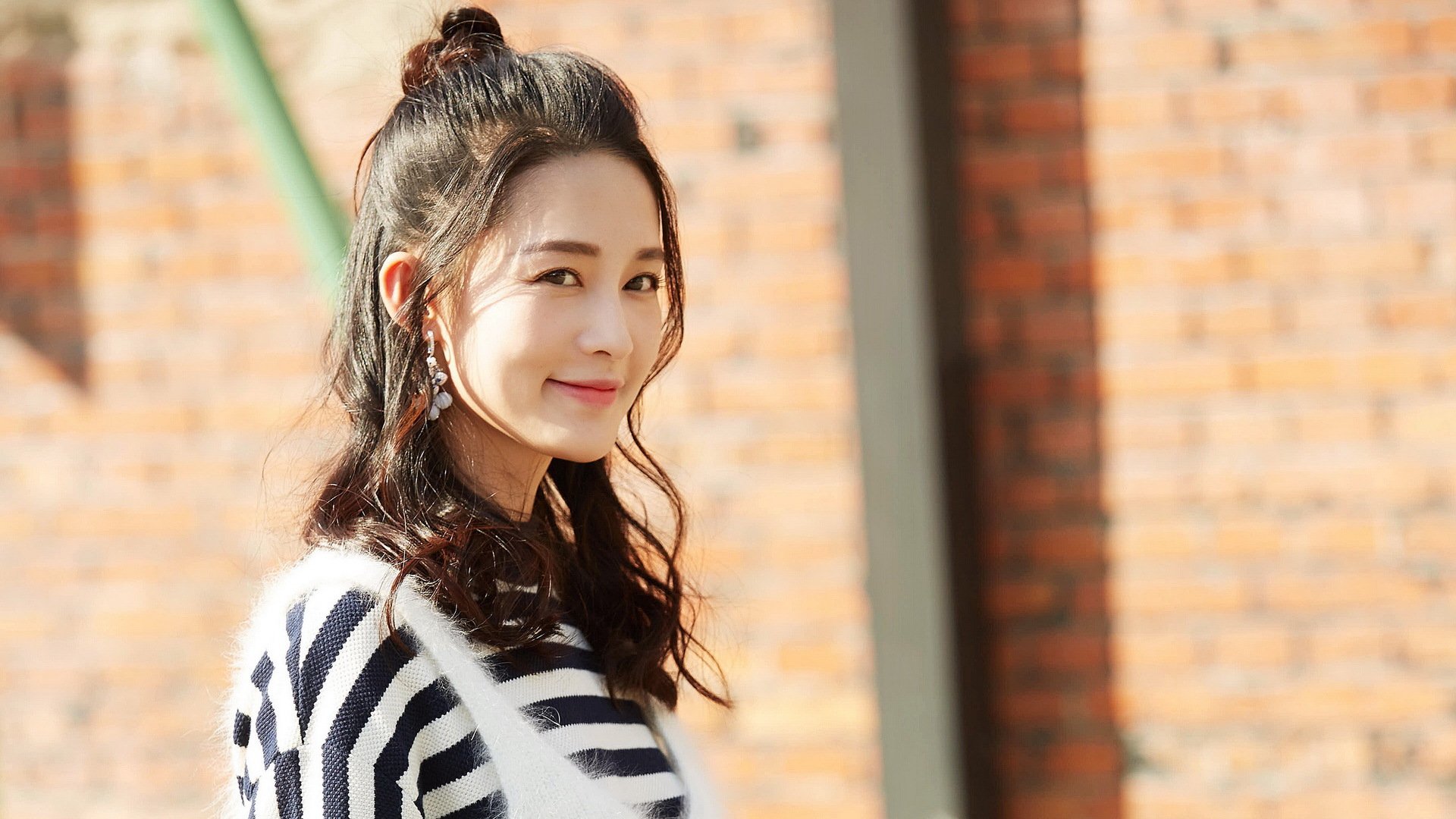 卡塔尔黄金镰刀割向蔚蓝海岸，葡萄牙雄鹰逆风成为交易核心