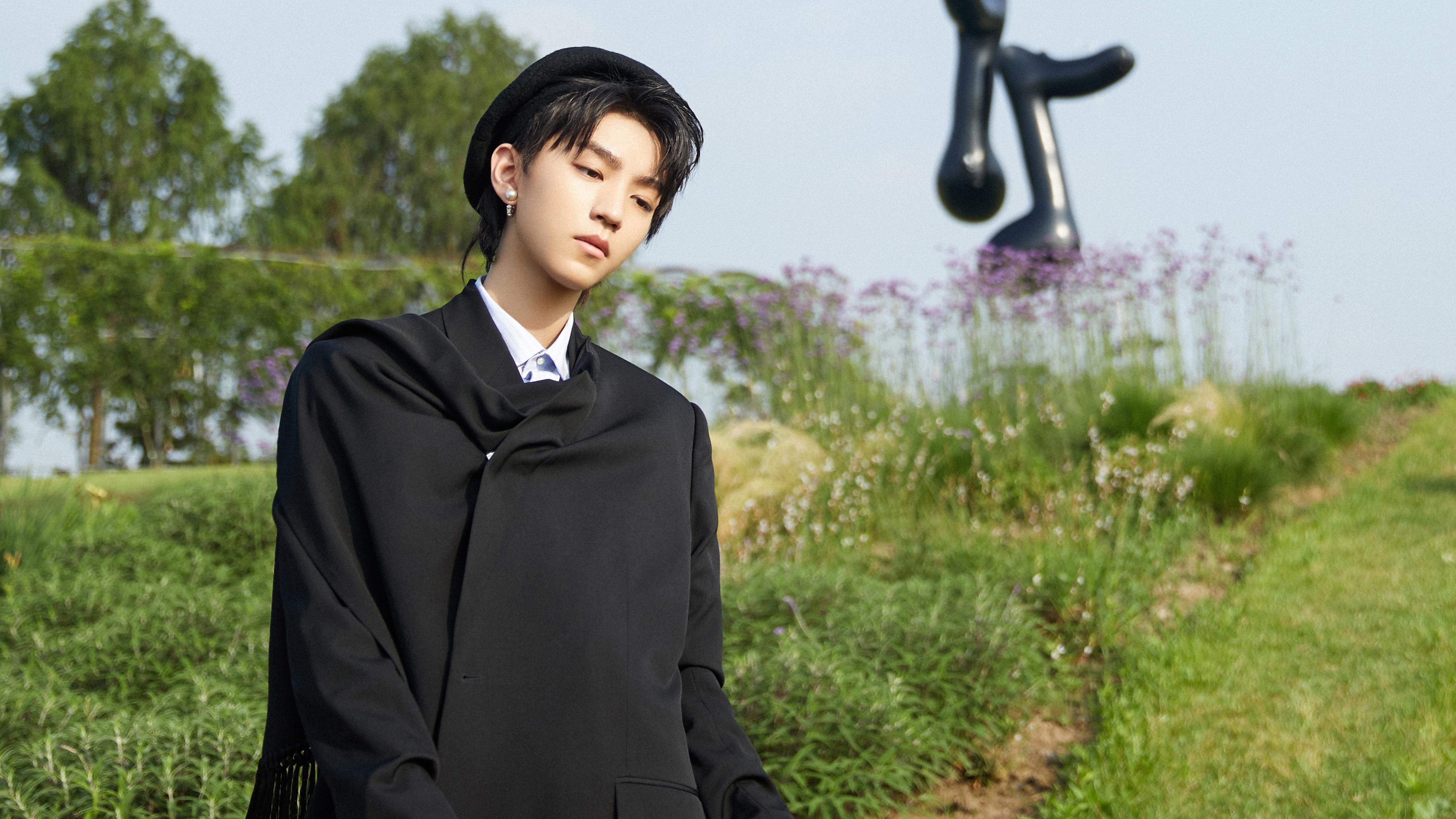 赛道与国境,当苏亚雷斯的防守线映照比利时的封锁令