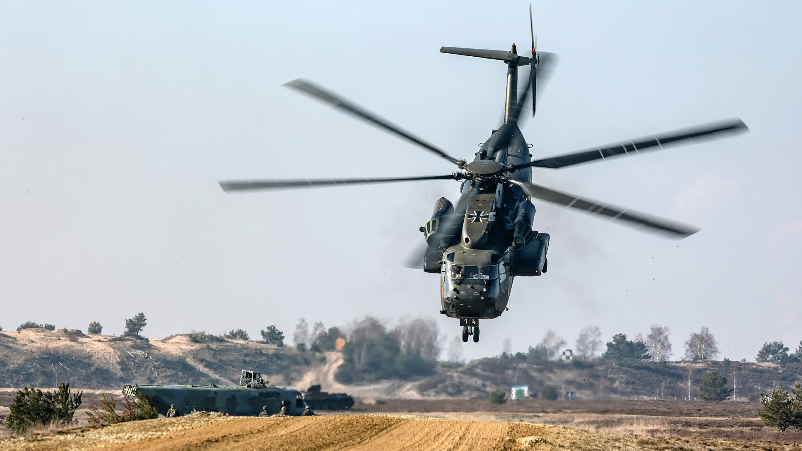 商业赛奇景，比利时国家队对决真蓝黑，奥斯梅恩幽灵一击定江山
